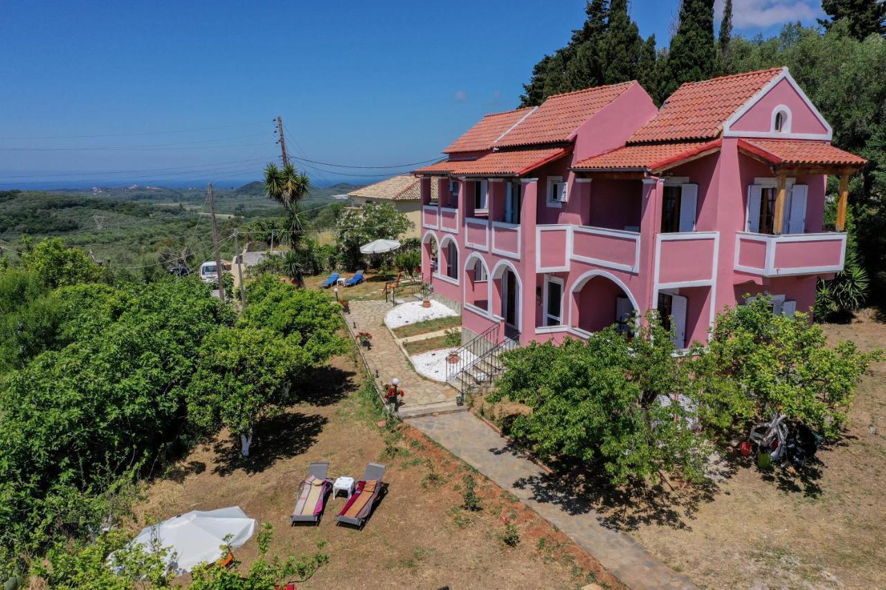 Alice'S & Teo'S Houses Chlomatianá Eksteriør billede