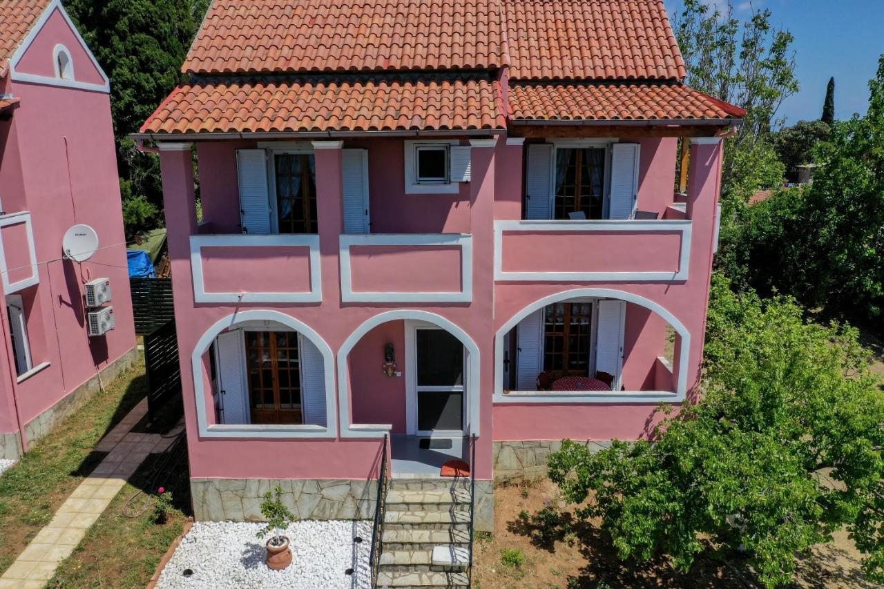 Alice'S & Teo'S Houses Chlomatianá Eksteriør billede